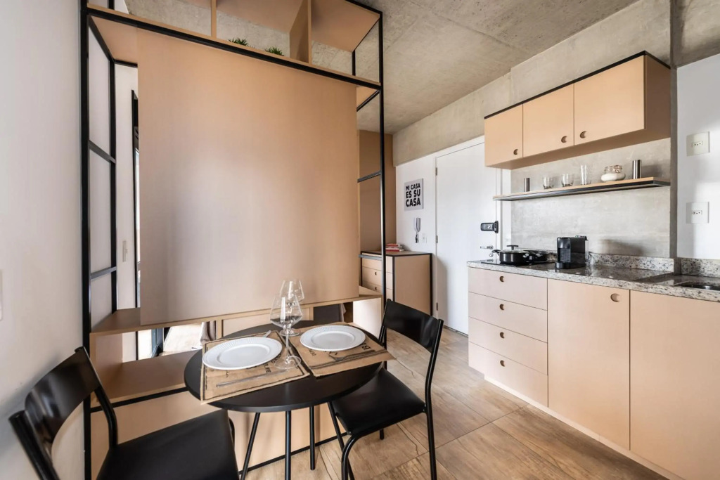83 New studio next Paulista Av, fast wifi and balcony