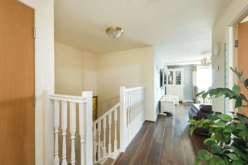 Elegant 4 Bedroom Maisonette Near Wardie Bay