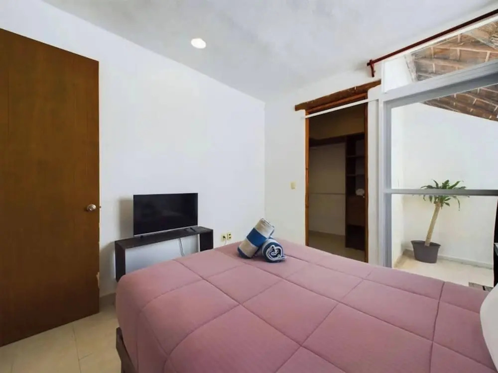 Chic 1BR With Pool & Parking Close to ADO