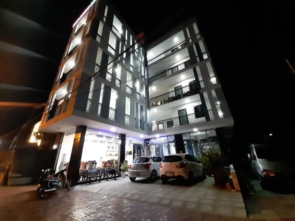 Dinh Huong Hotel