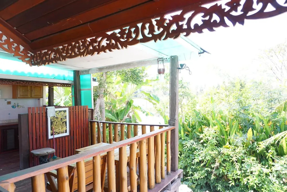 Ruenkhawhom Residence