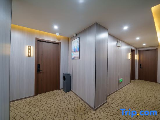 Yunjing Smart Hotel (Jinhai Building Materials City Shengeng Cultural Park)