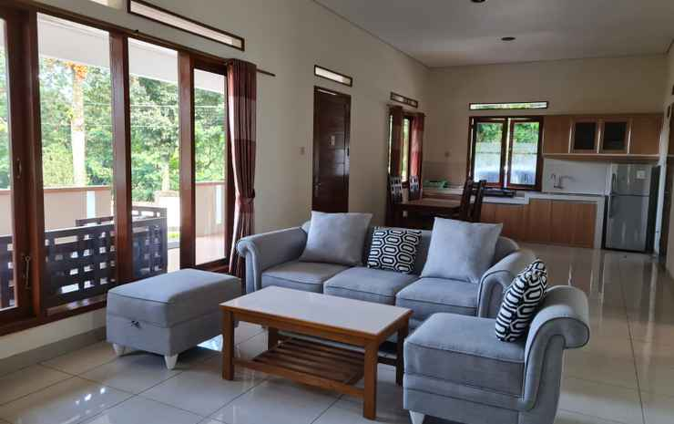 Villa Jabon Resort Pool Side