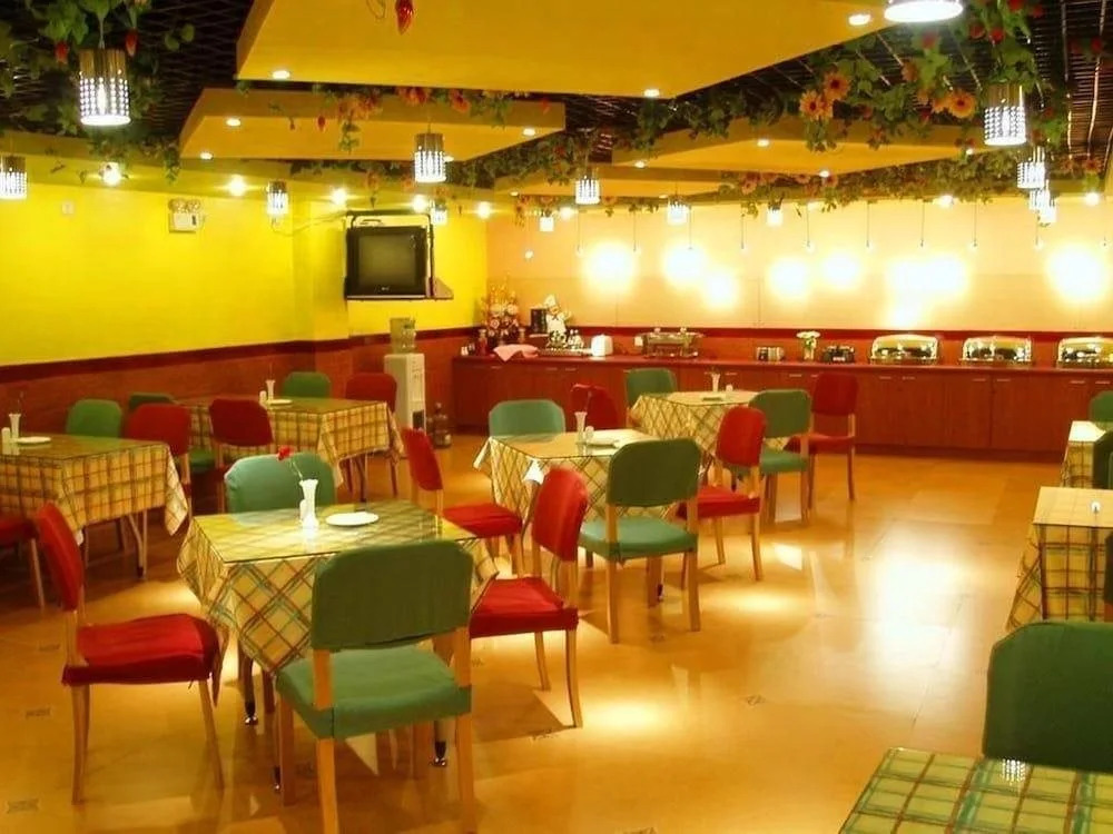 Home Inn Yantai Haiyang Bus Station