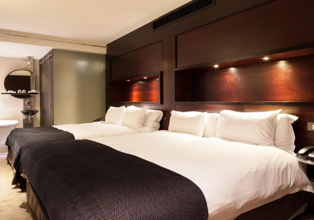 Colosseum Hotel