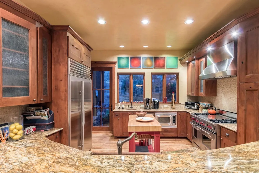 Stonegate Chalet - 4 Br Home
