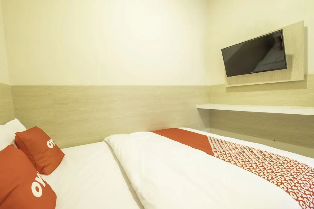 Hz Residence