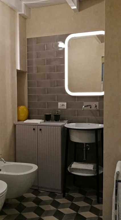 Mezzo 46 in Firenze With 2 Bedrooms and 2 Bathrooms