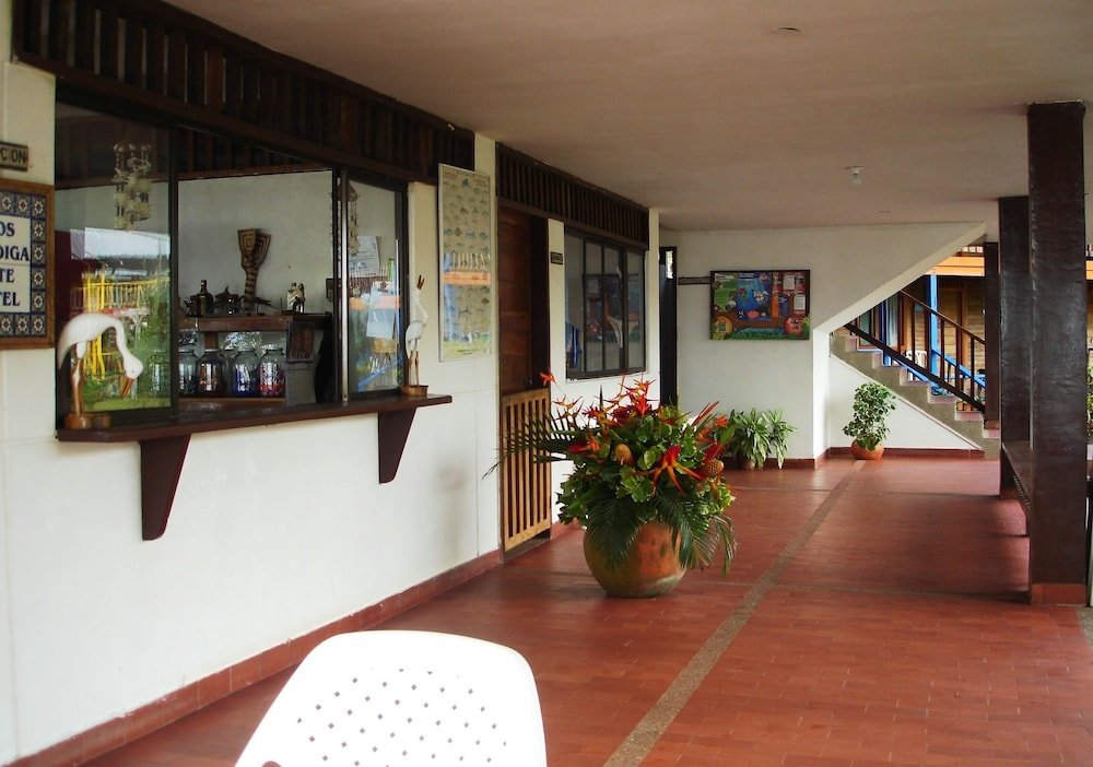 Playa de Oro Lodge