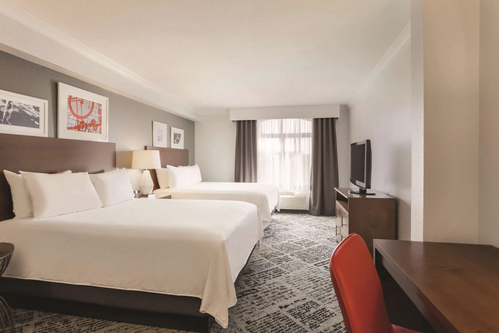 Pace Hotel Addison