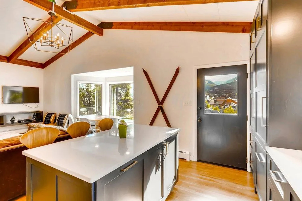 Mountain View Chalet
