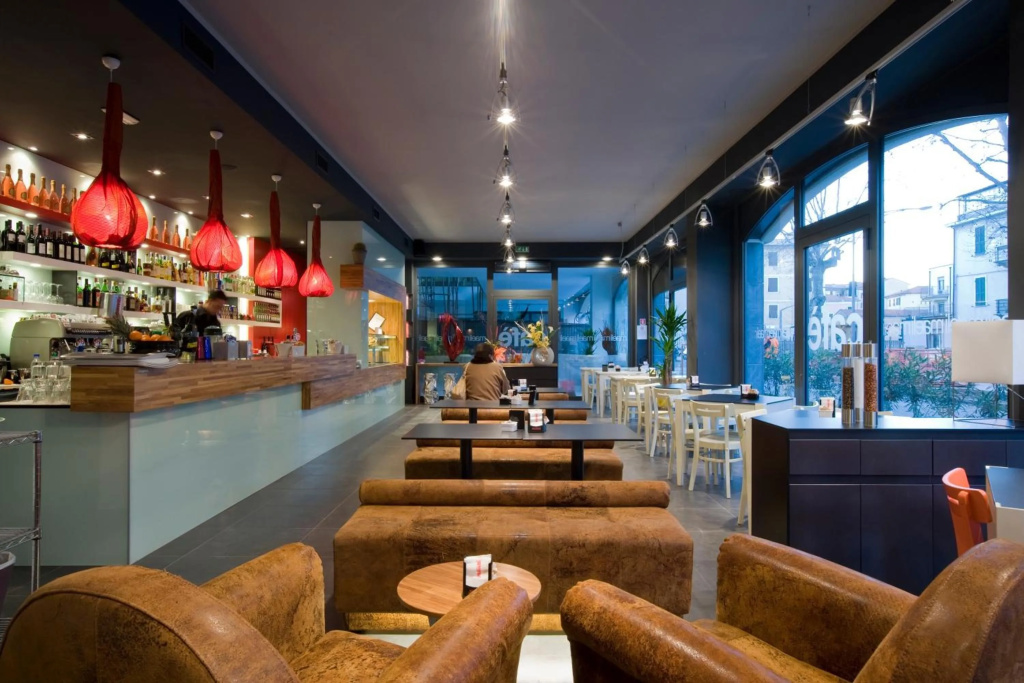 Maeli Rooms