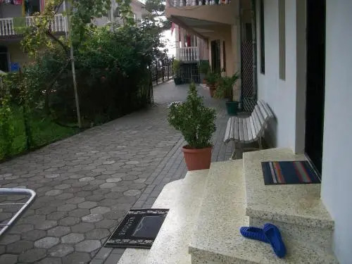 Rezo's Guest House
