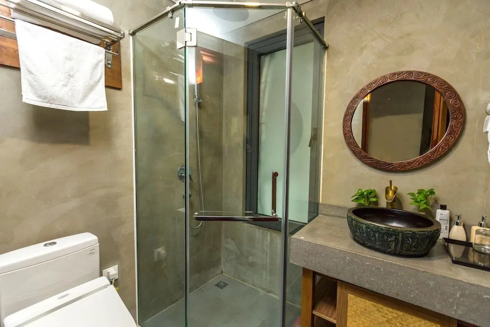 Oyo 906 Saka Residences