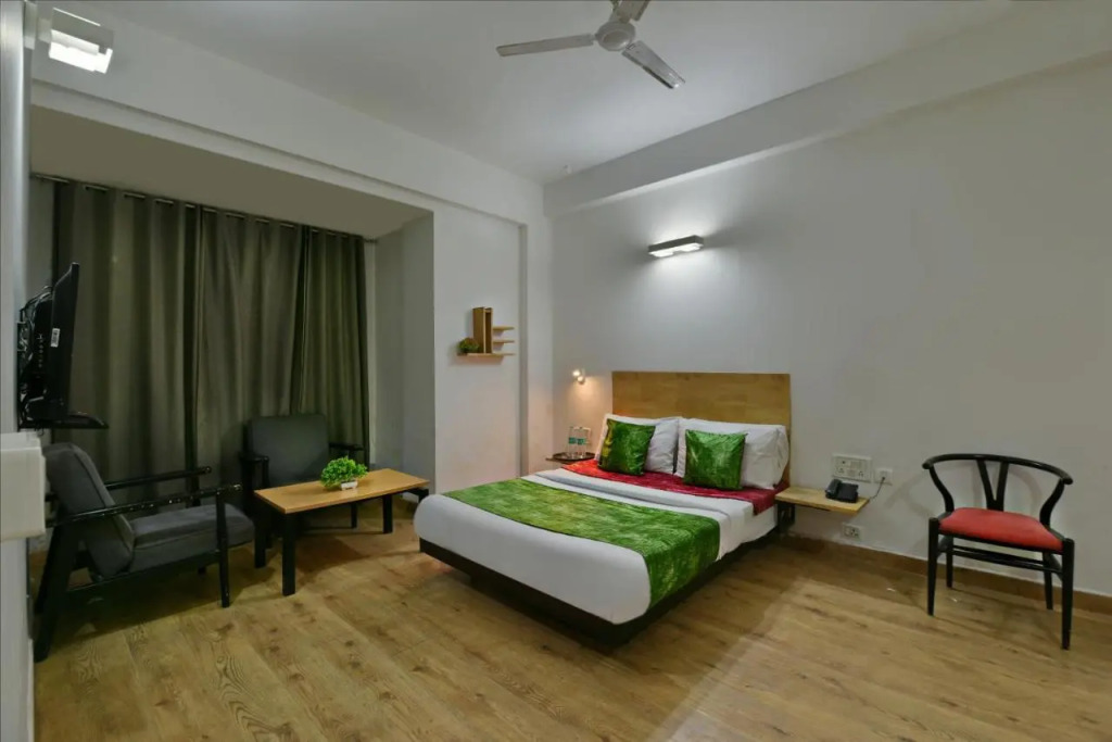 Hotel Admire Inn Sector-51 by ASPL