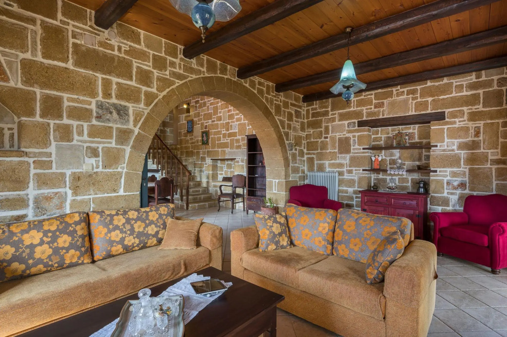 Athina Traditional Villa | Stalos