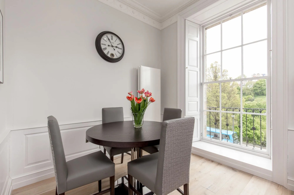 Destiny Scotland - Chisholm Hunter Suites