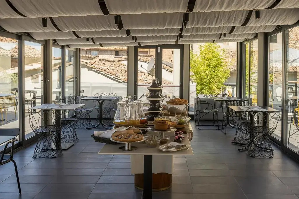 Hotel Priori Secret Garden