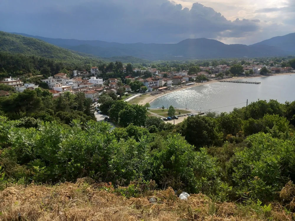 ''Mary's House'' Entire residence Olympiada Halkidiki Near to See 200m!
