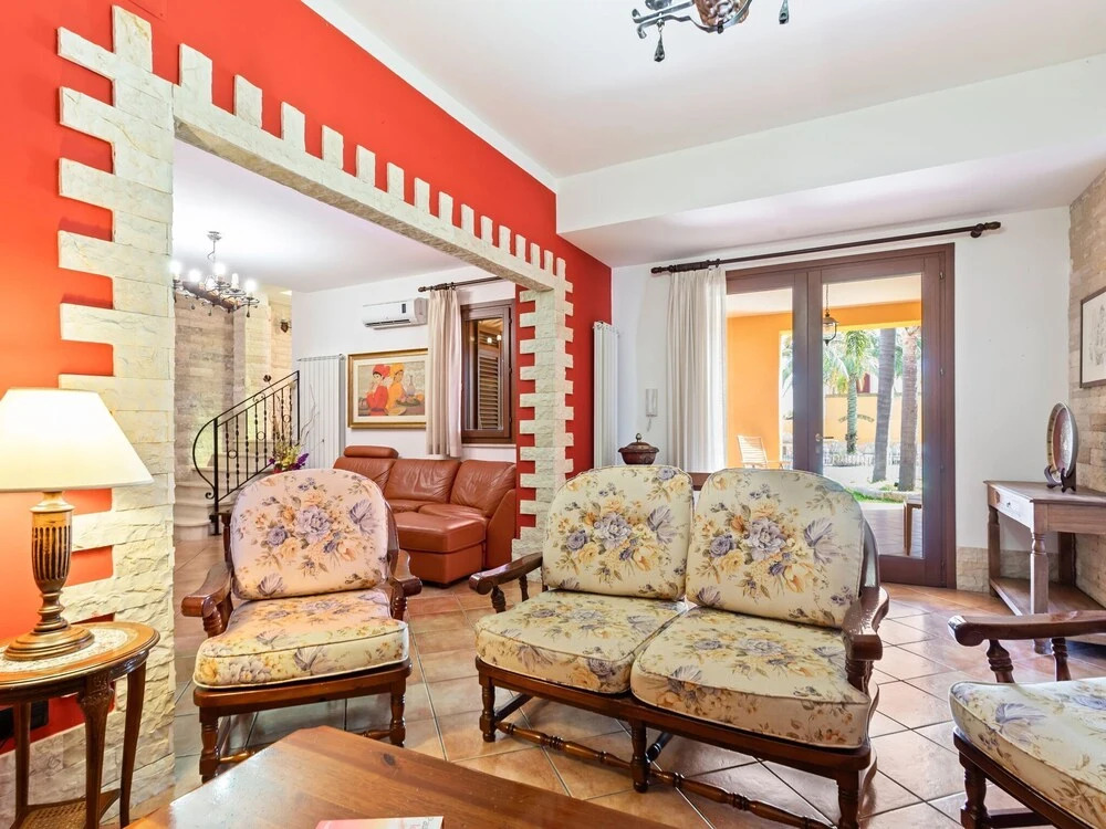 Peaceful Holiday Home in Punta Milocca With Private Pool