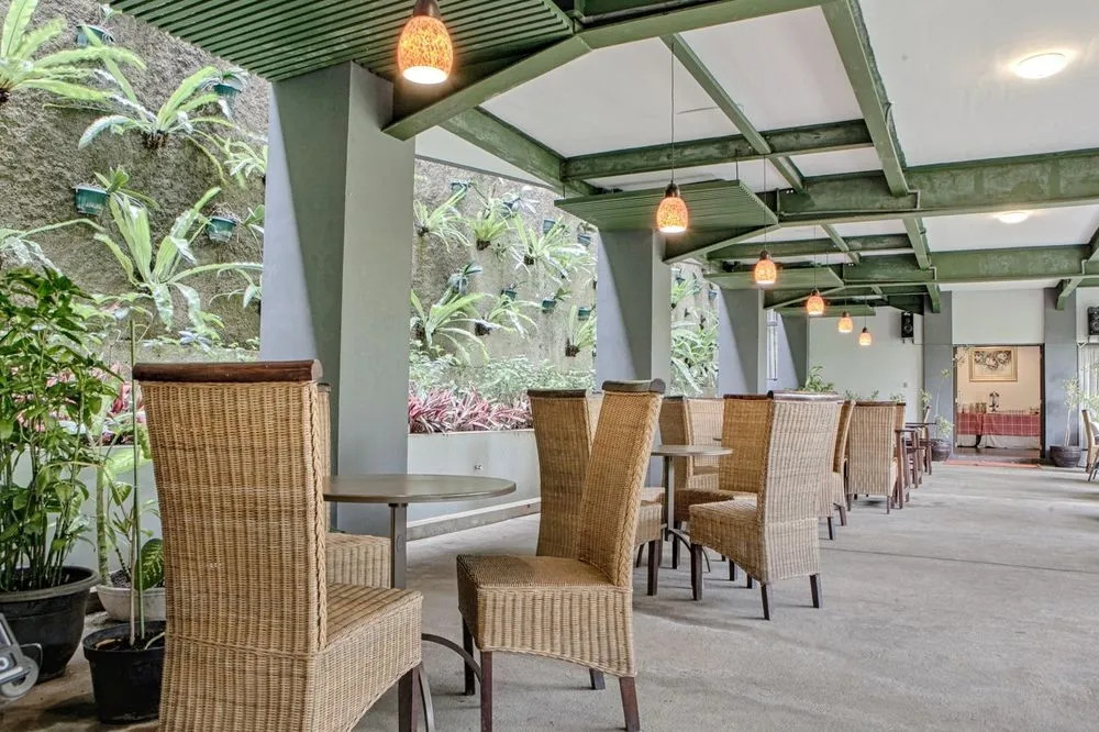 OYO 196 Horizone Residence