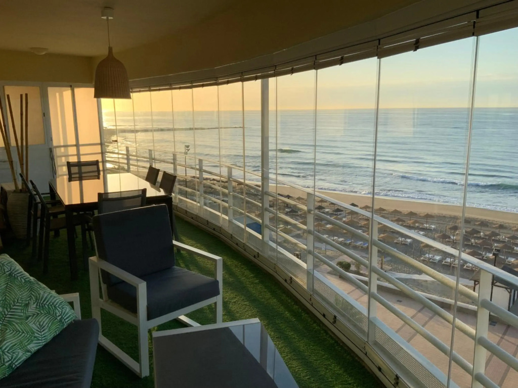 Apartamento En Primera Linea/Beachfront Apartment