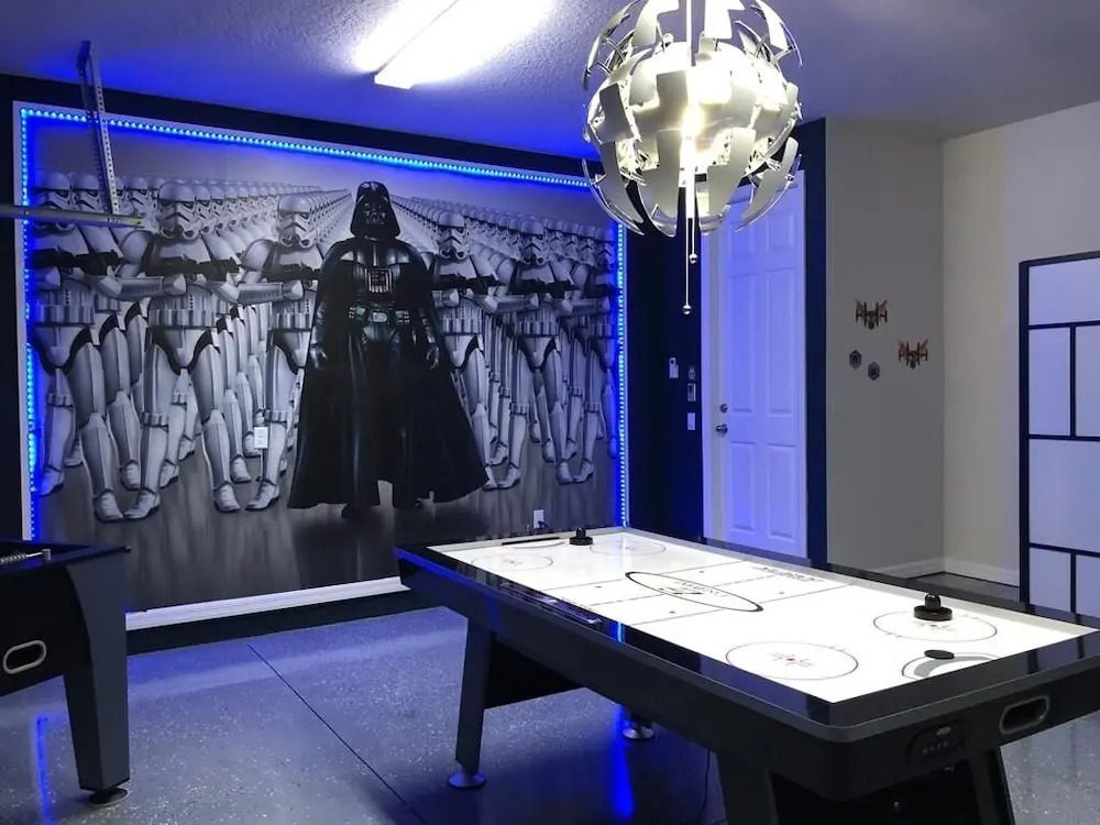 Luxury 9 Bedrooms Home With Games Room Home