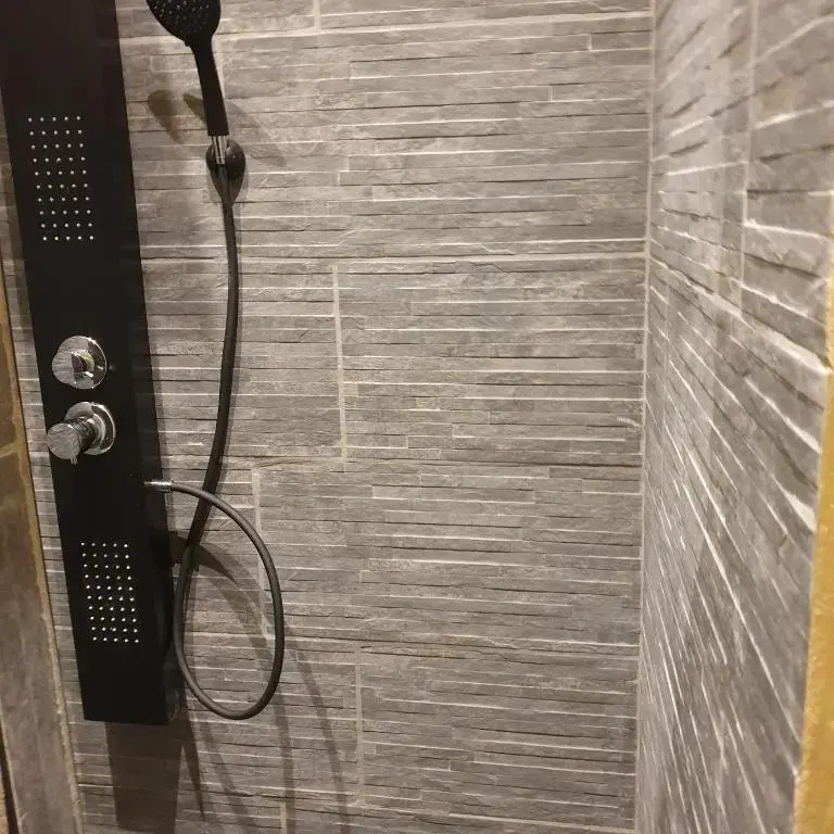 Appartement intra muros 8 personnes climatisé Wifi stationnement facile