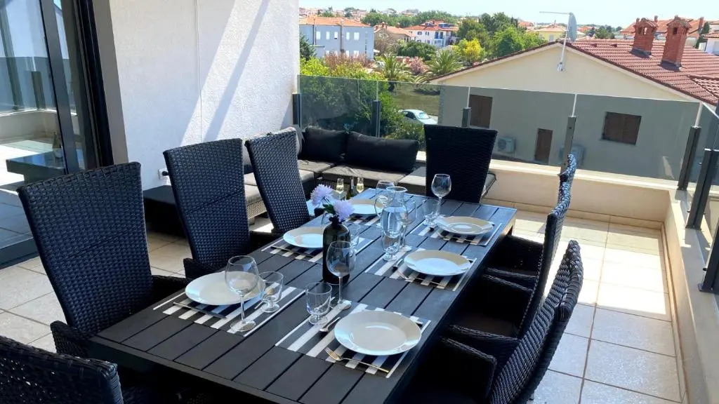 Penthouse No6