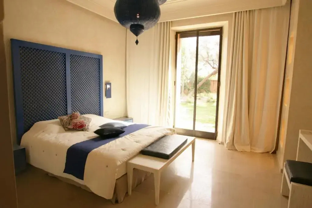 Lankah - Authentic villa with private heated pool close to city center