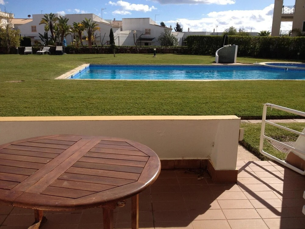 House With 2 Bedrooms in Vilamoura, With Pool Access and Enclosed Gard
