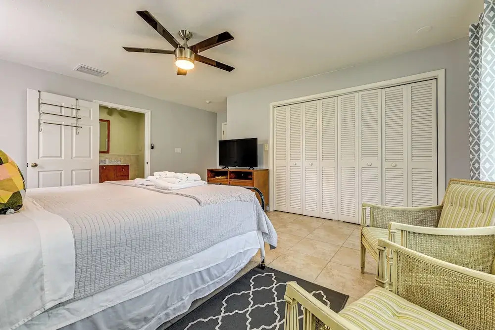 10 Mi to Adventure Island: Home w/ Fenced Yard!