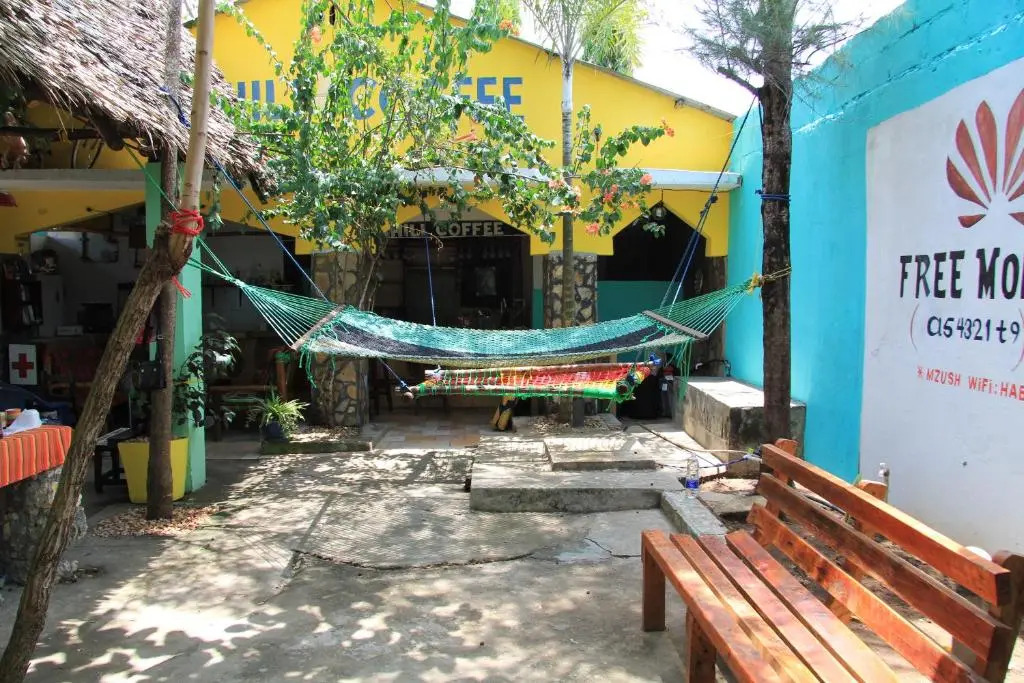 HOMELAND SWAHILI LODGE Nungwi Backpacker Apartments BUDGET
