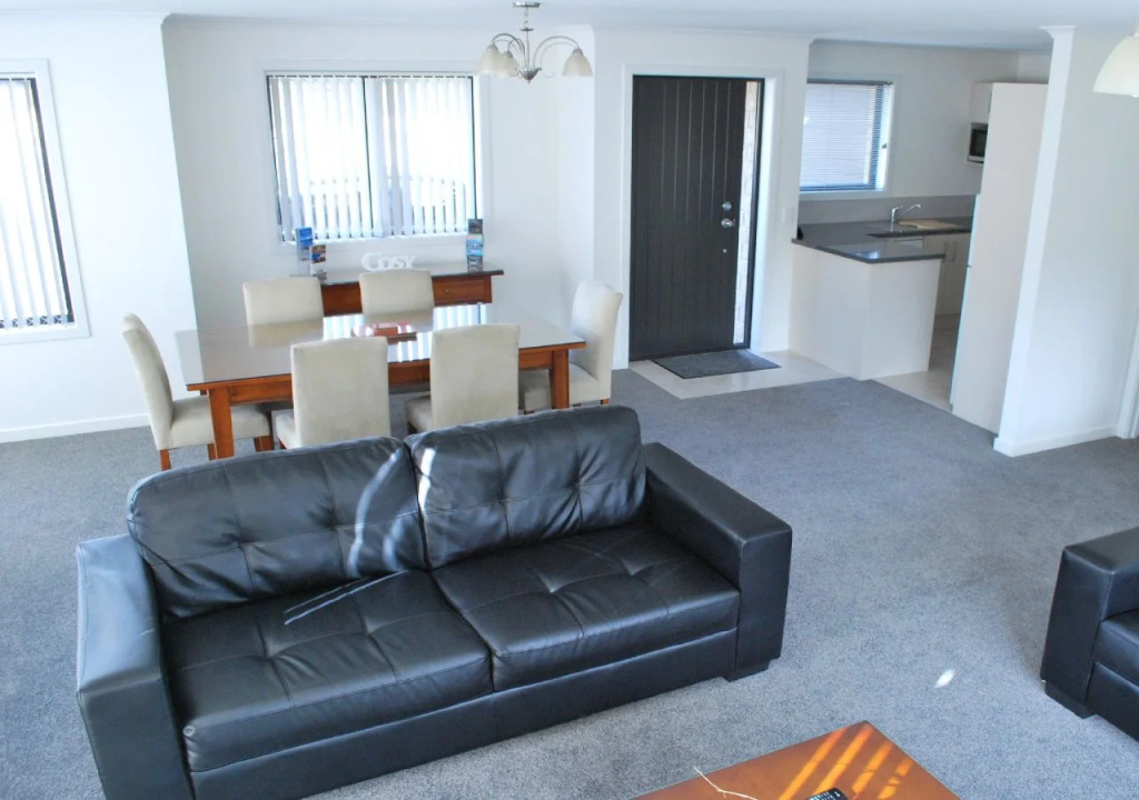 Carrick Lodge Motel