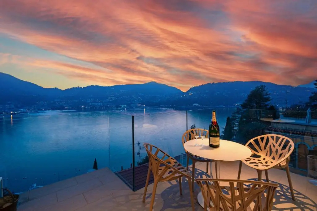 Executive Penthouse Como Condo