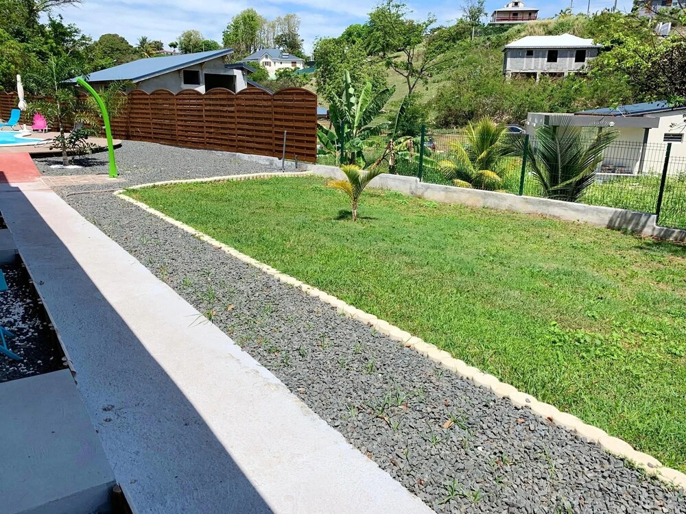Apartment With one Bedroom in Le Gosier, With Shared Pool, Enclosed Garden and Wifi - 2 km From the Beach