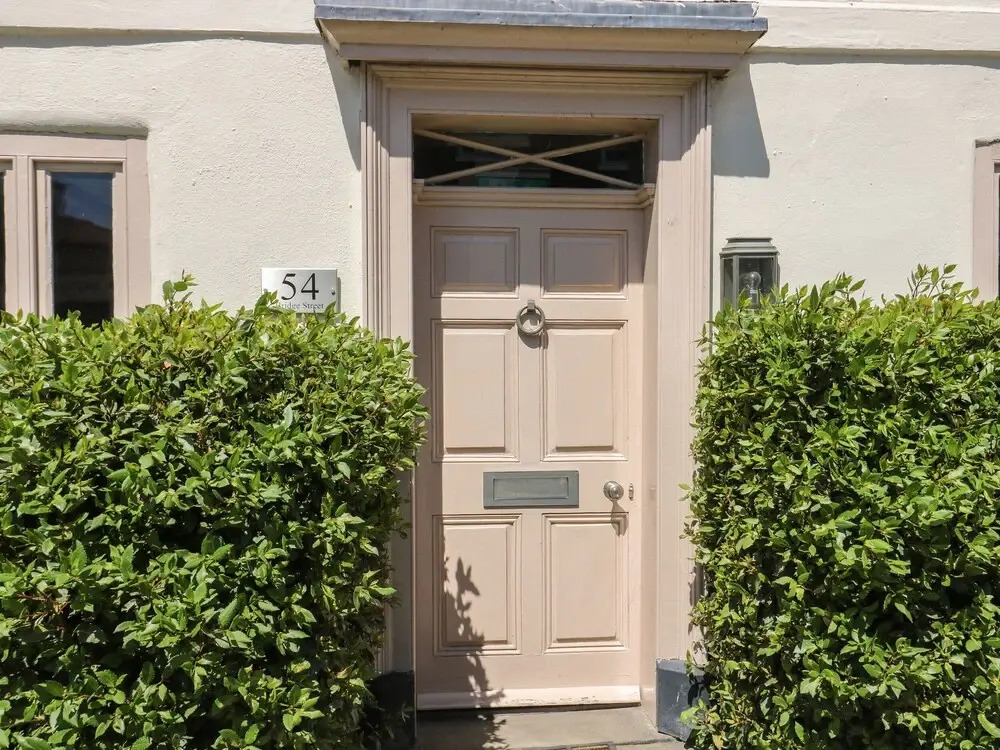 54 Bridge Street