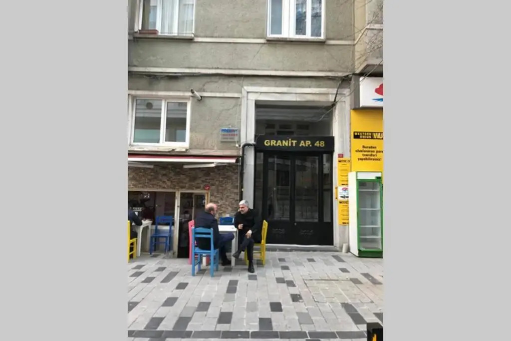 Cozy Apartment Next to Taksim Square