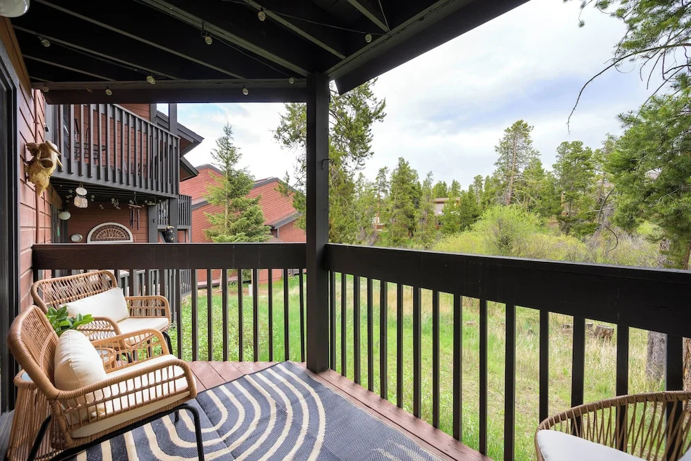 6 Mi to Skiing: Condo w/ Balcony in Fraser!