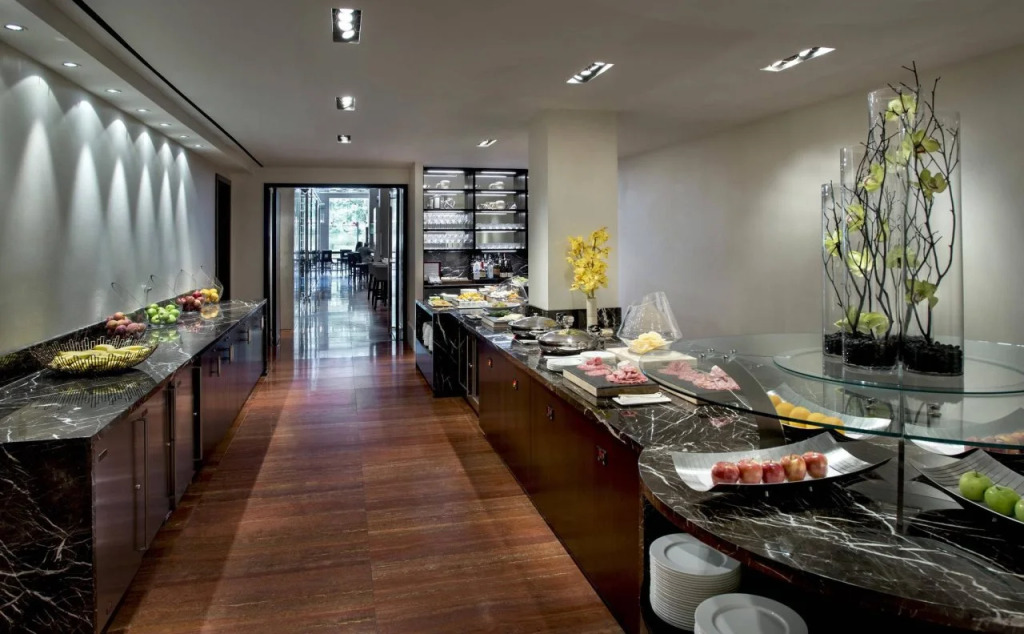 JW Marriott Essex House New York