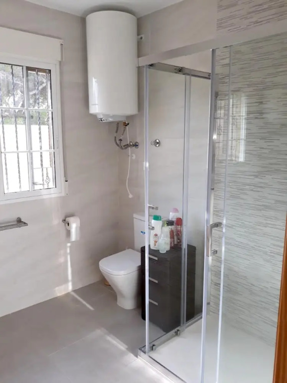 House With 4 Bedrooms in Torrevieja, With Shared Pool, Enclosed Garden and Wifi