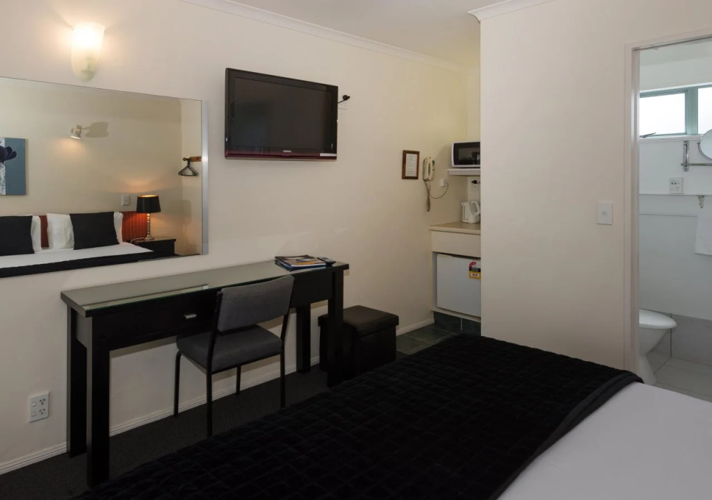 Accolade Lodge Motel