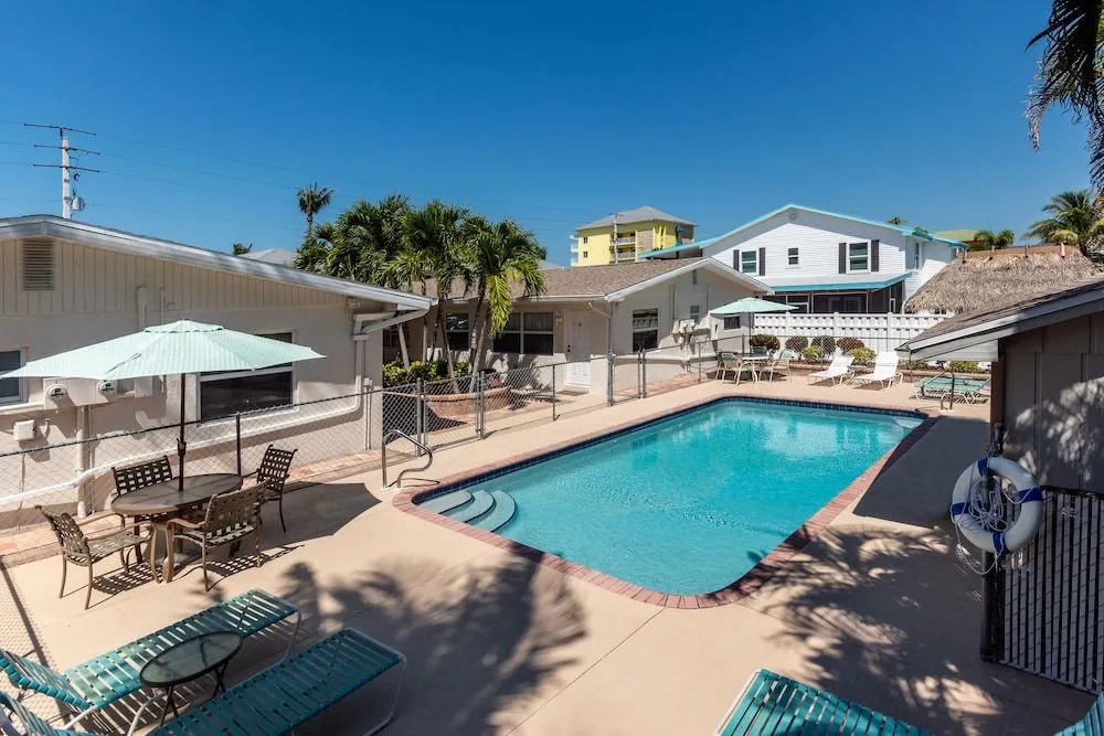 Gulf Breeze Condos