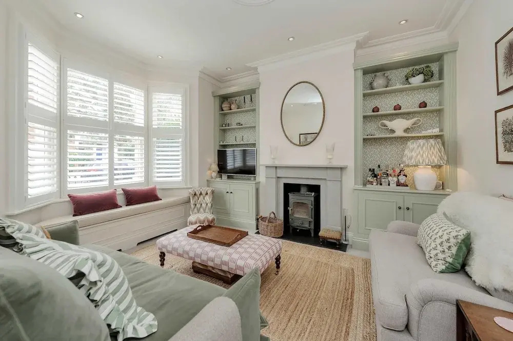 Stunning 4 bed Fulham Home With Garden