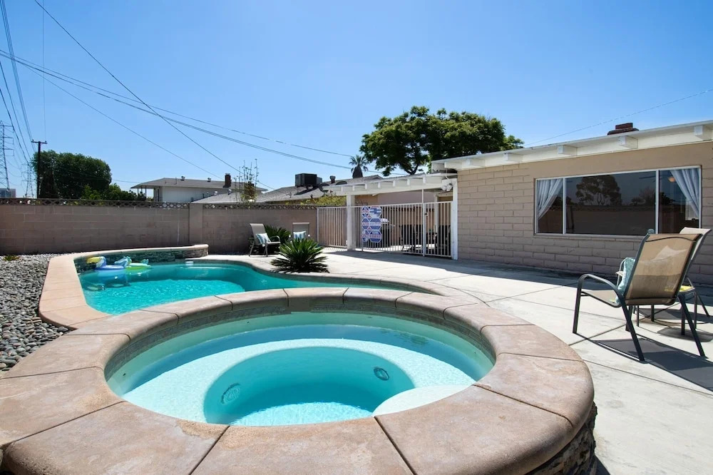 Babes in Toyland - 3 Br Home