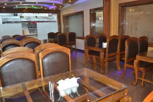 Hotel Grand M.S Srinagar