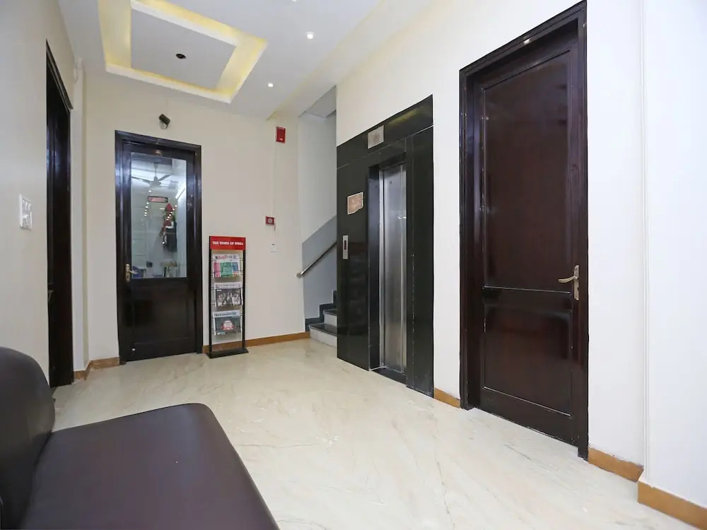 OYO 9606 City Centre Home