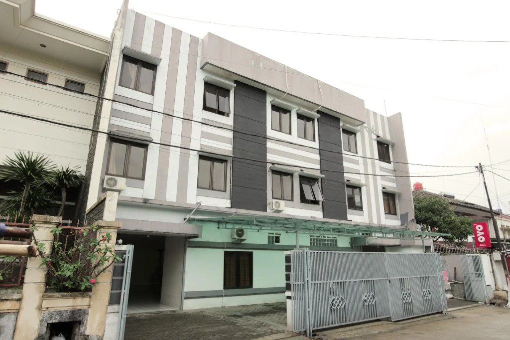 OYO 196 Horizone Residence