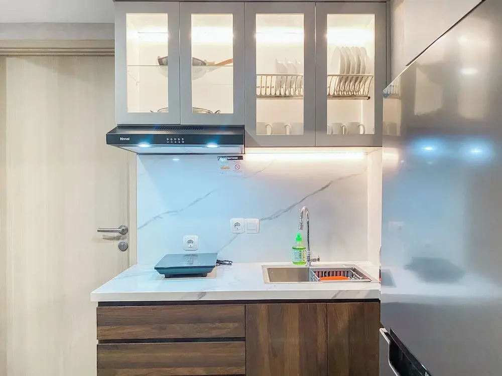 Homey And Modern Look 3Br At Meikarta With Balcon Apartment