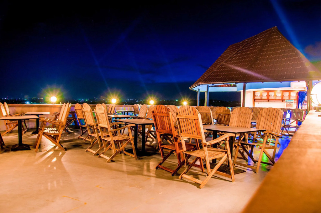 Отель Seascape Hotel